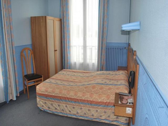 Logis Hotel & Restaurant - Le Normandie Caudebec-en-Caux Room photo